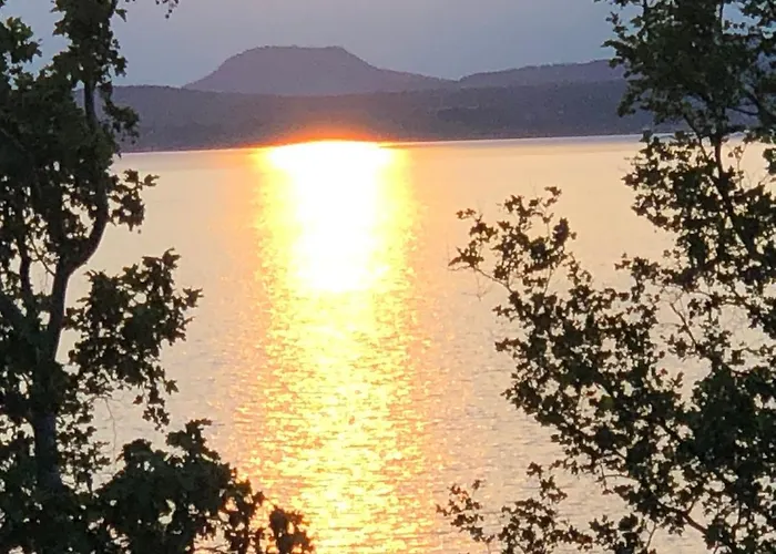 Lela Lakeside Apartman A Vizek Szerelmeseinek